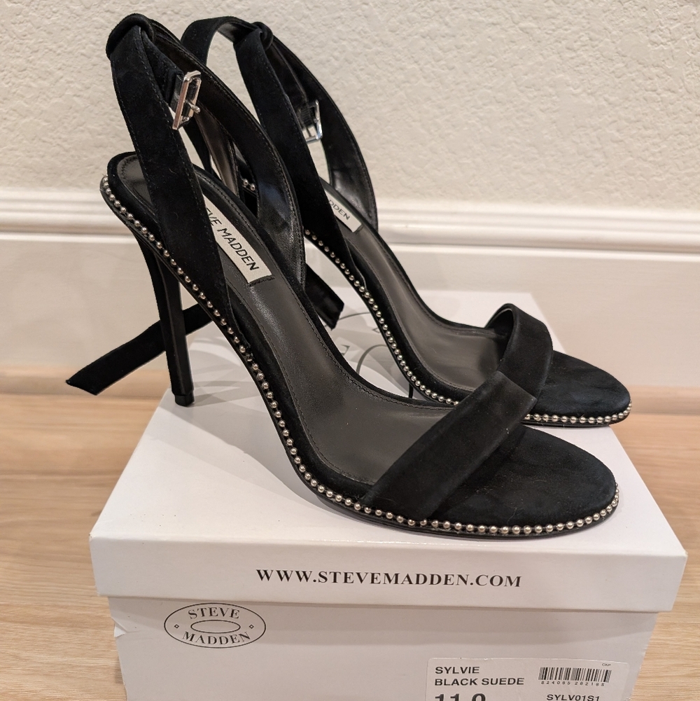 Steve Madden Sylvie Black Suede Ankle strap Hight Heels with Silver beads Sz 11